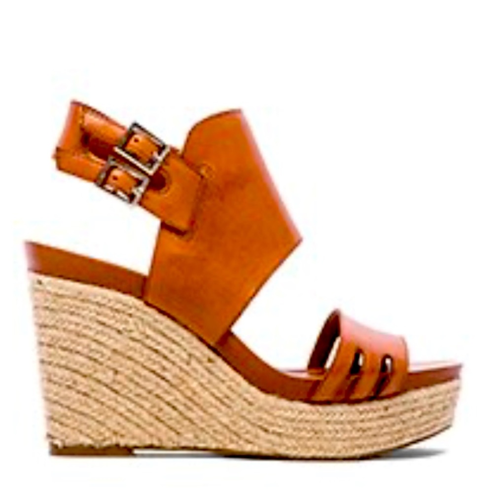 Temperton Wedge in Fudge/Natural
Vince Camuto
Color:Fudge & Natural
